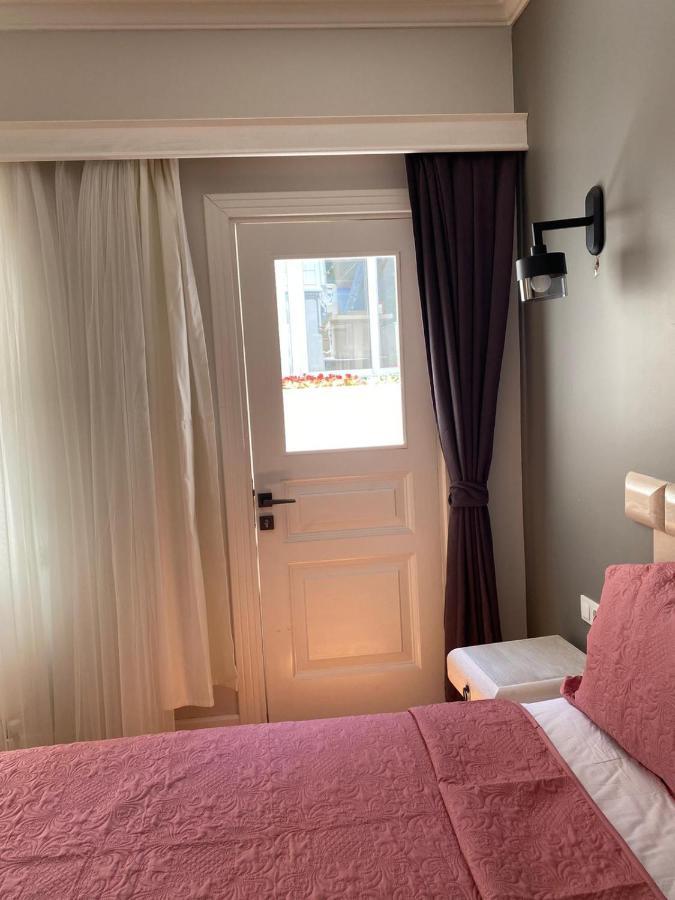 White Island Boutique Otel Adalar Extérieur photo
