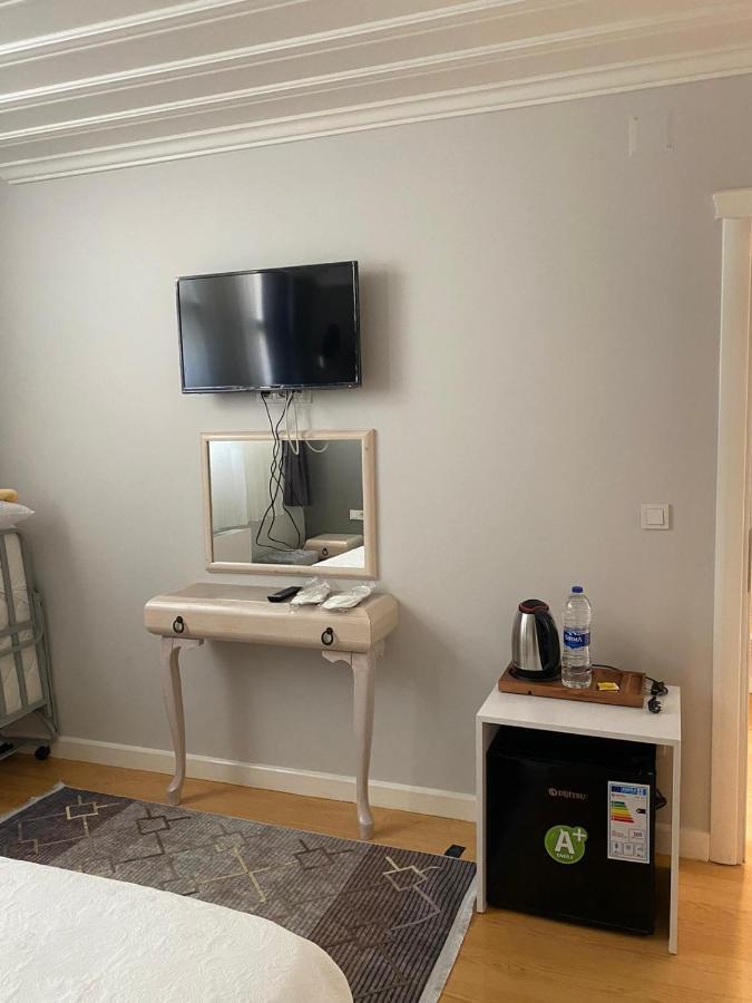 White Island Boutique Otel Adalar Extérieur photo
