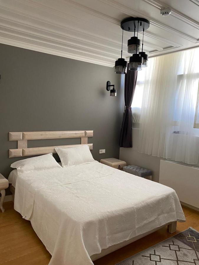 White Island Boutique Otel Adalar Extérieur photo